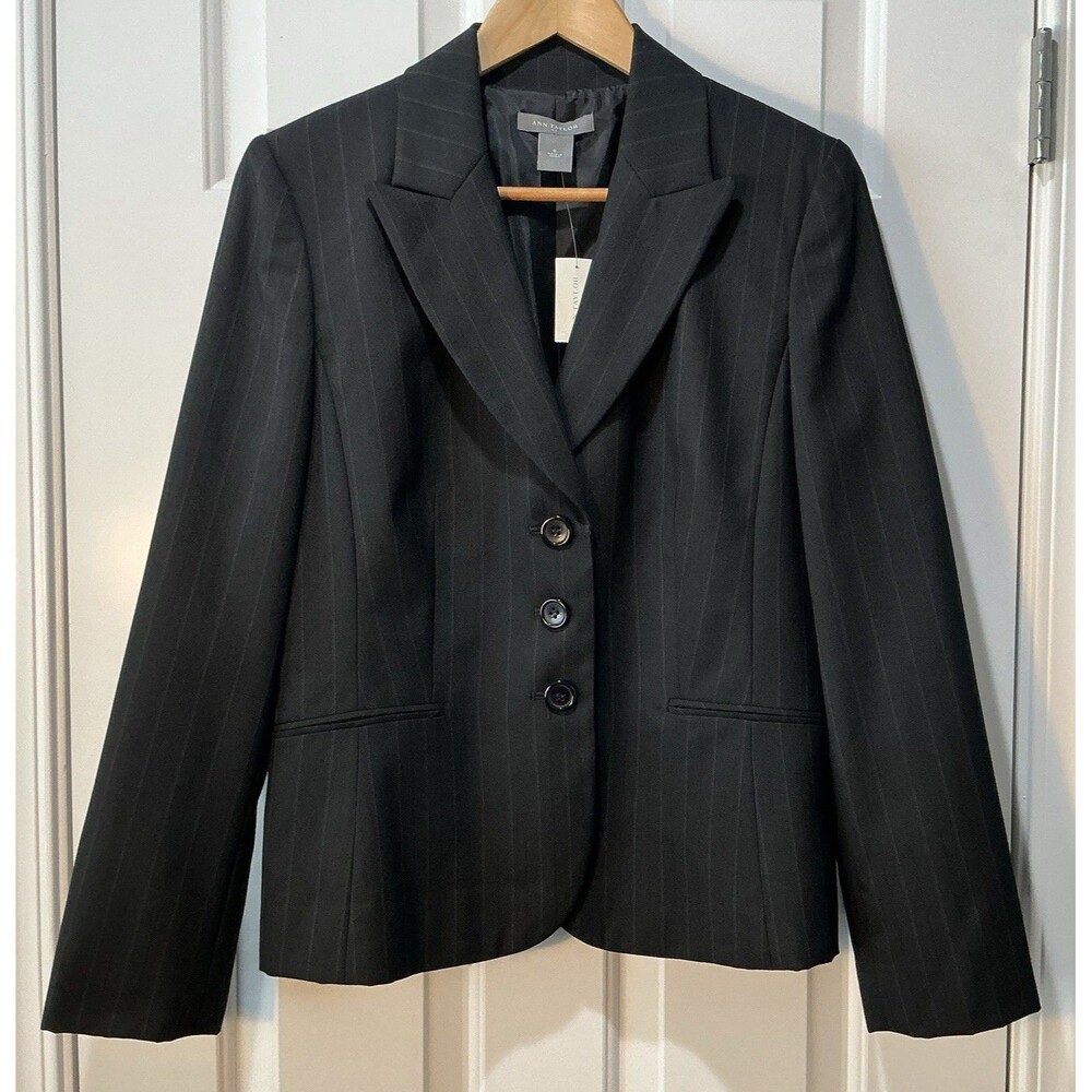 NWT Ann Taylor Black Pinstripe Blazer Classic Fit Lightweight Wool Blend Size 8